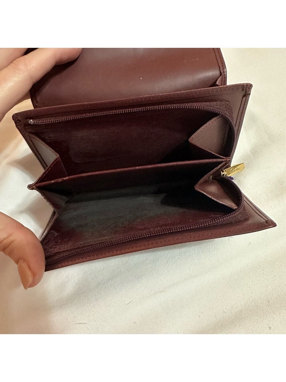 CARTIER MUST DE CARTIER BORDEAUX LEATHER BIFOLD WALLET FRANCE GOLD HARDWARE - Picture 8 of 9